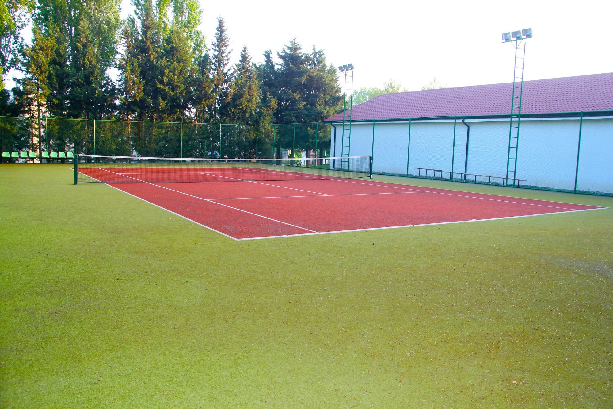 Instalaciones Recreativas Sheki OIK