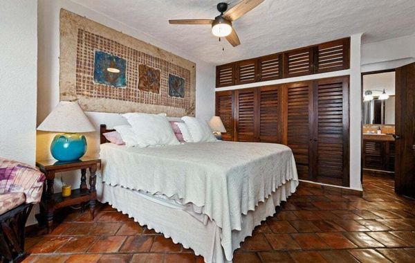 Ocean View 2Br Condo-balcony-beach-pool - 303 - Hoteles 3 estrellas en Puerto Vallarta, México