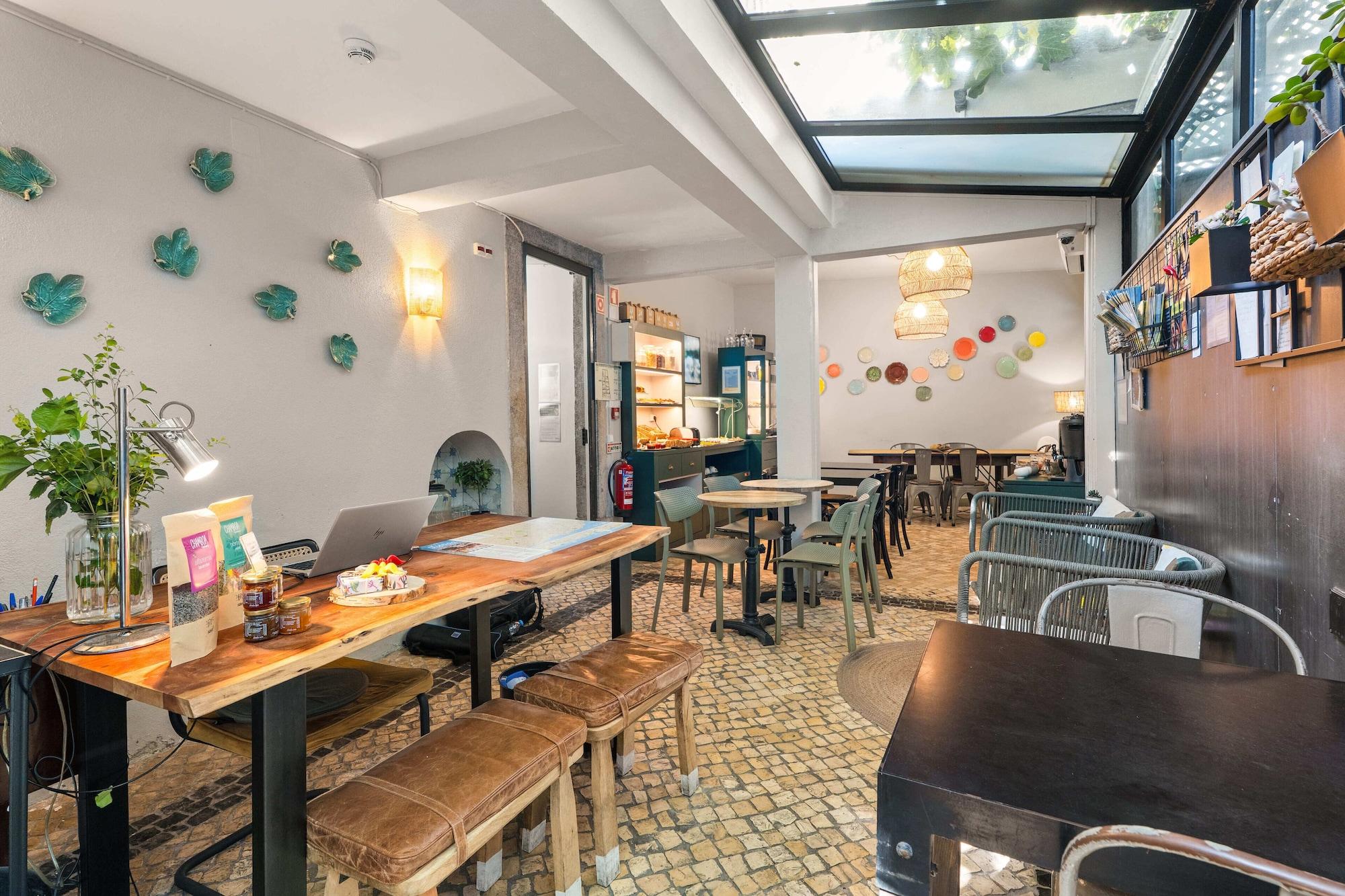 Vista Lobby Casa do Bairro by Shiadu