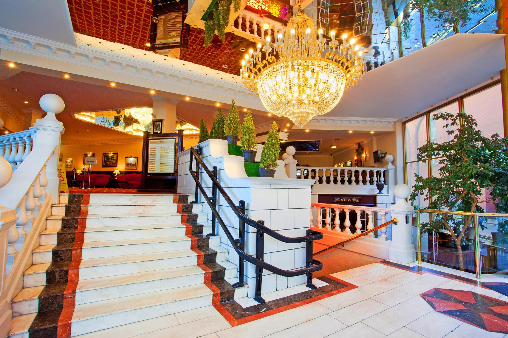 Vista Lobby Britannia Sachas Hotel