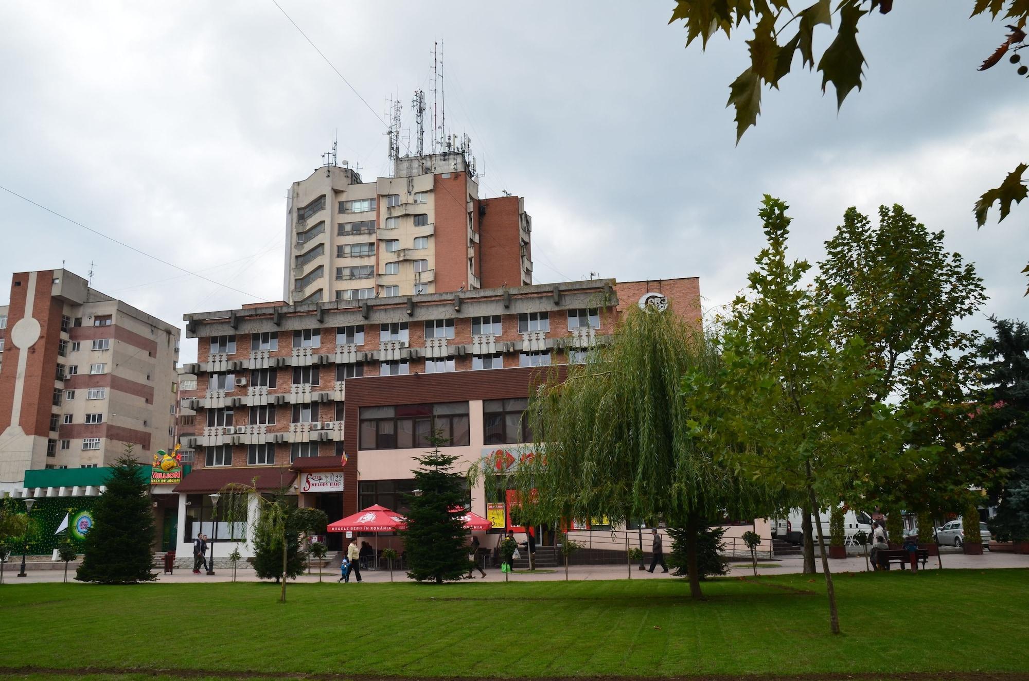 Vista Exterior Hotel Gorj