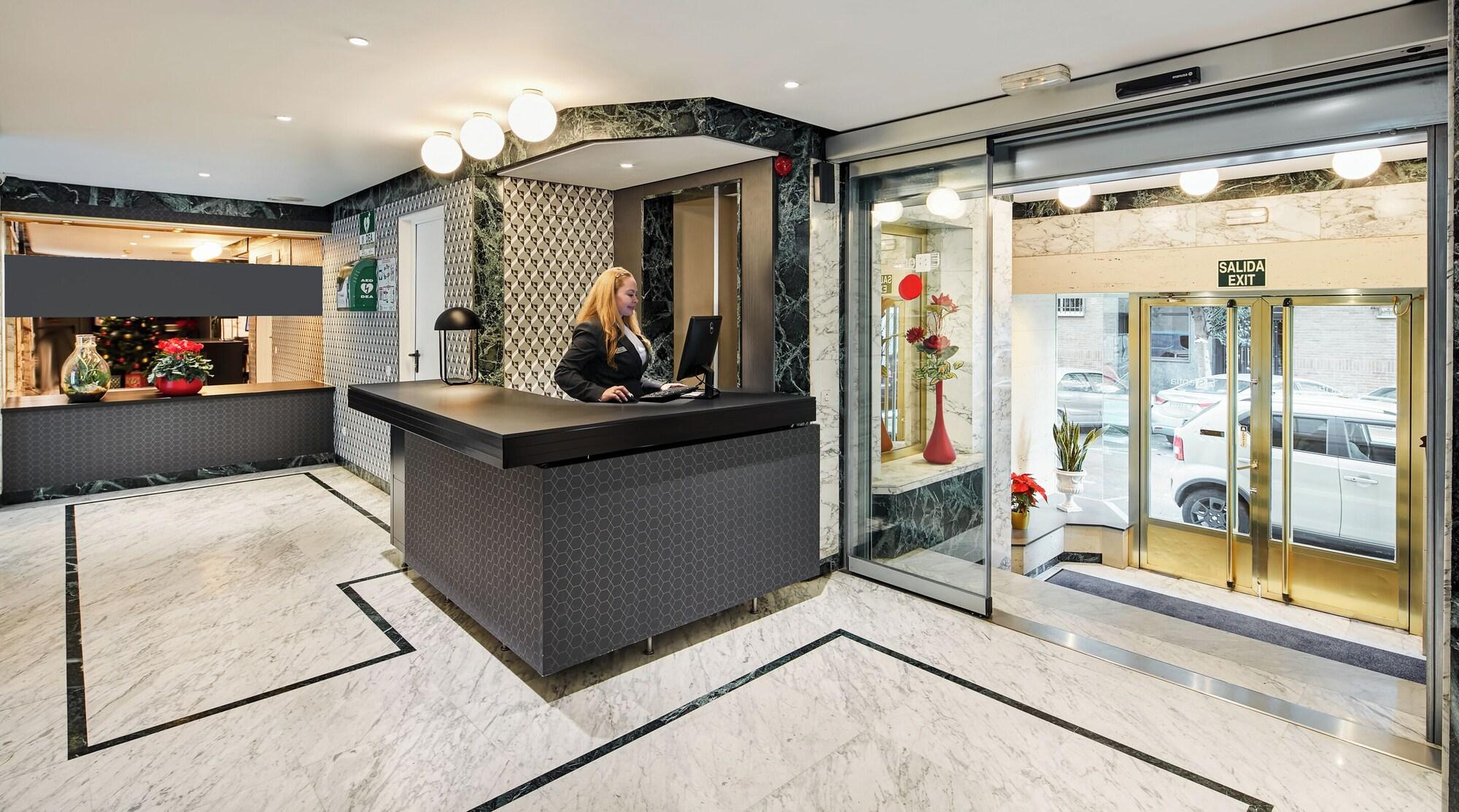 Vista Lobby Sercotel Togumar