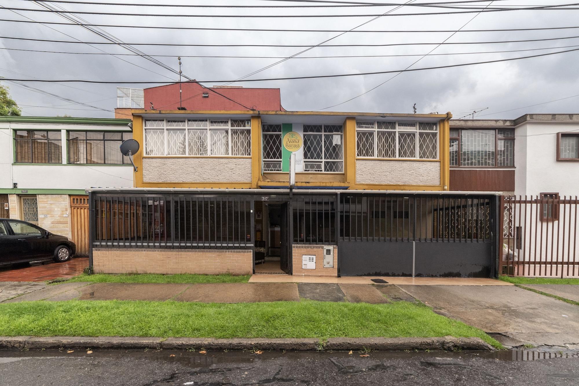 Vista Exterior Hotel Suna Bacata