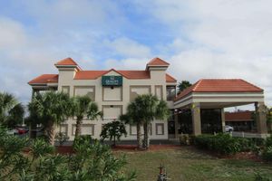 Alojamiento - Quality Inn & Suites Kissimmee by The Lake