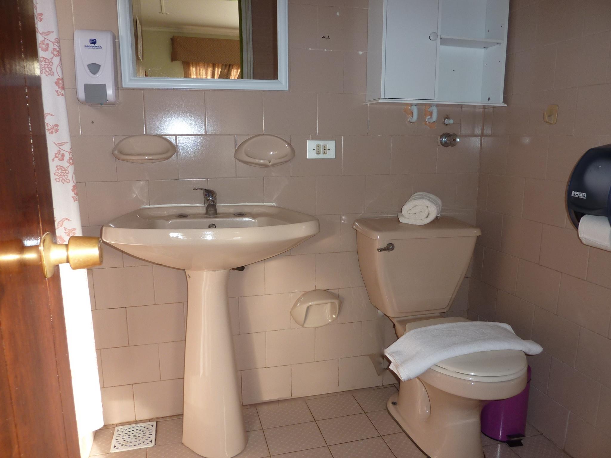 Baño Hostal Lomas de San Andres