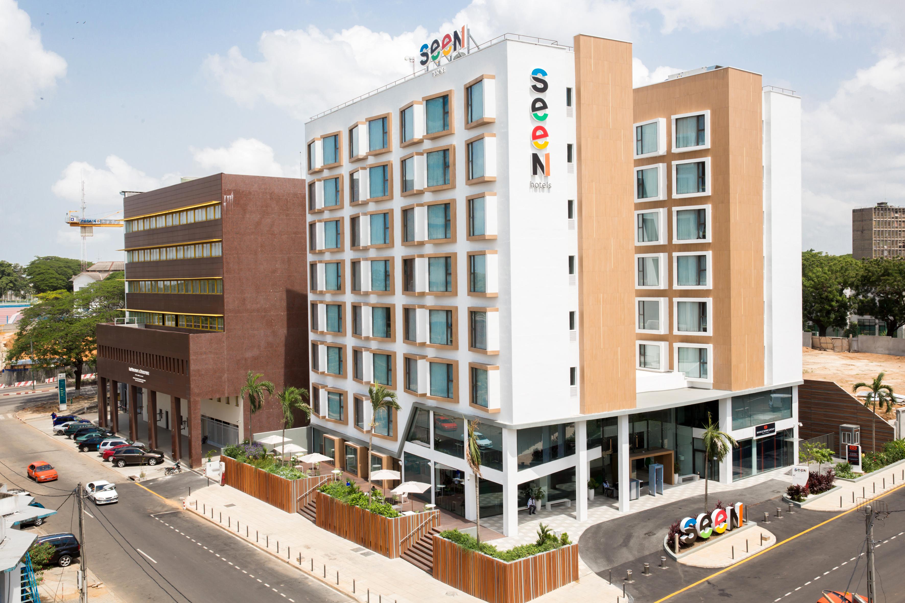 Vista Exterior Seen Hotel Abidjan Plateau