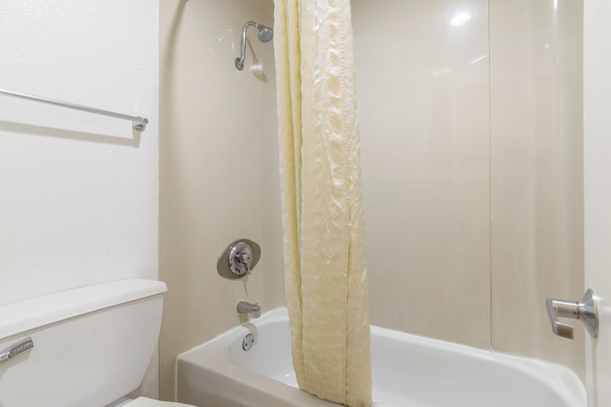 Equipamiento de Habitación Motel 6 Riverside, CA - UCR East