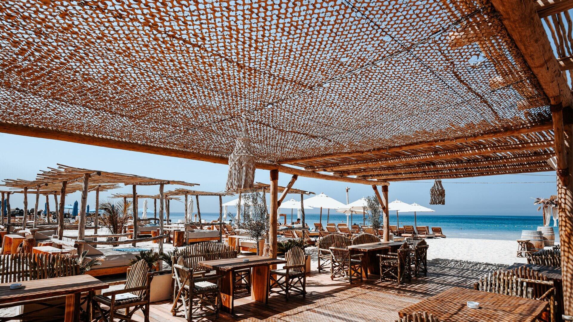 Vista Exterior Umm Al Quwain Beach Hotel