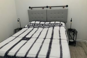 Alquiler Vacacional - Stay in this Unique SE Iowa Apt