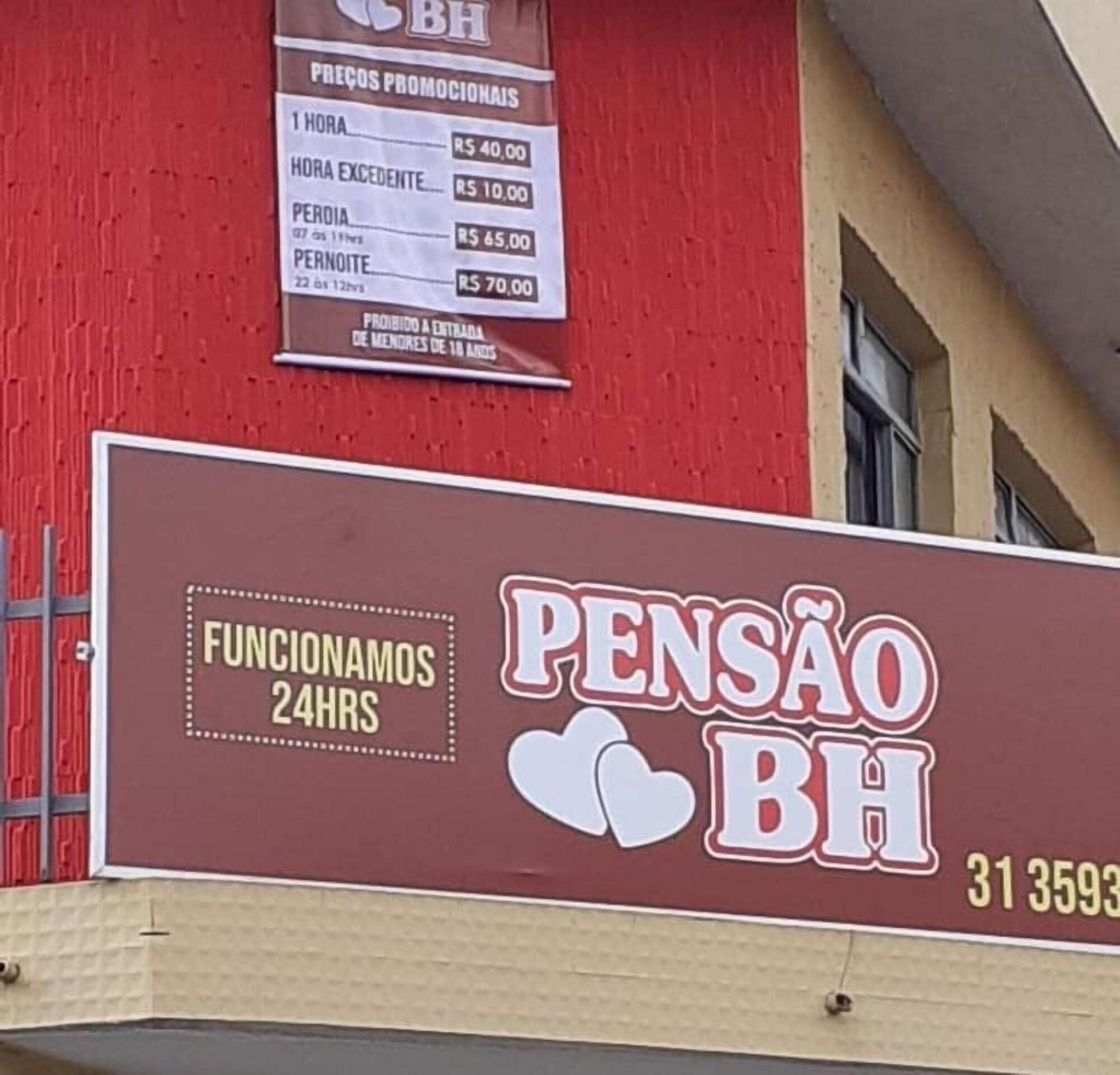 Vista Exterior Pensão BH