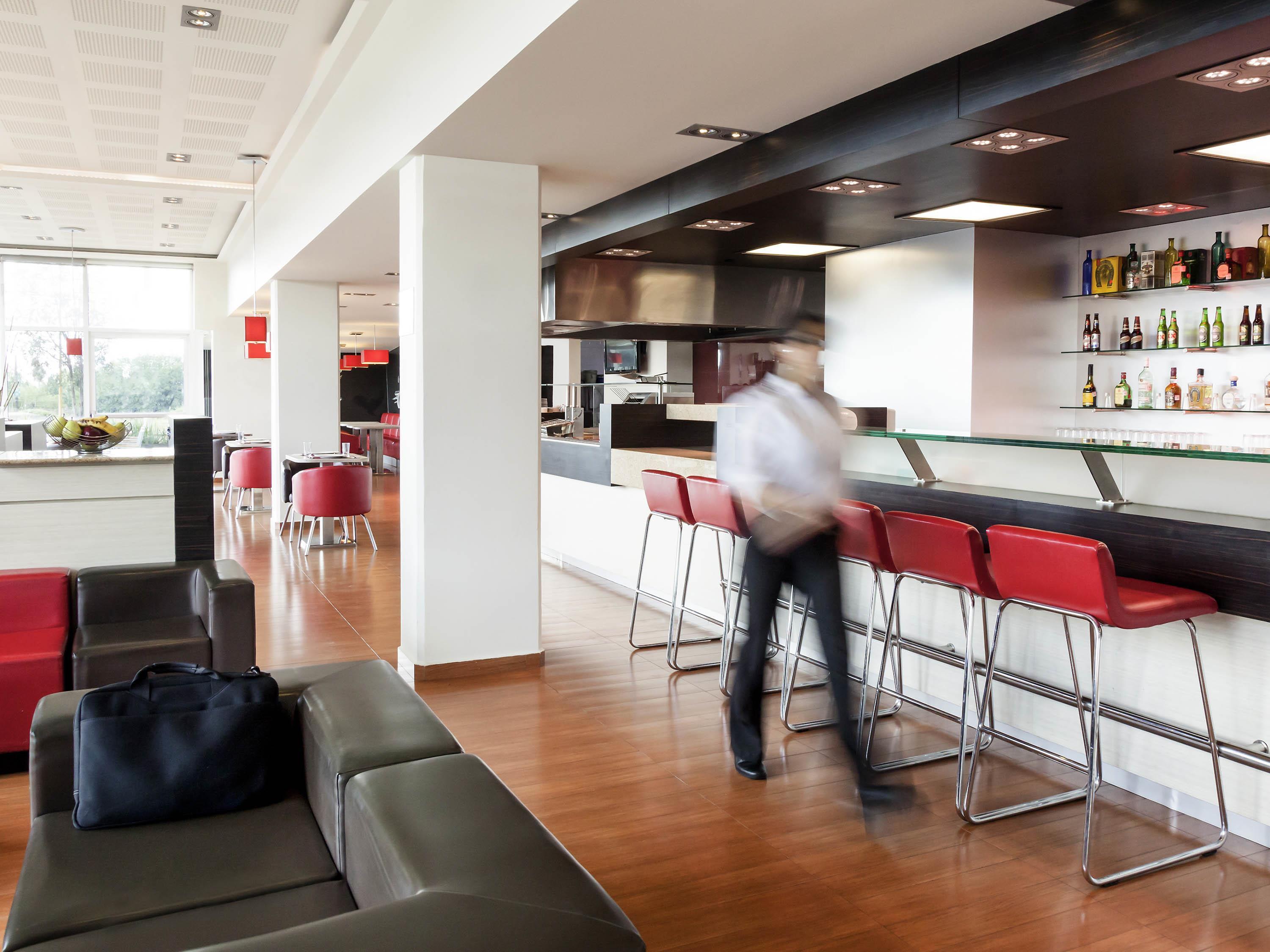 Bar/Salón ibis Aguascalientes Norte