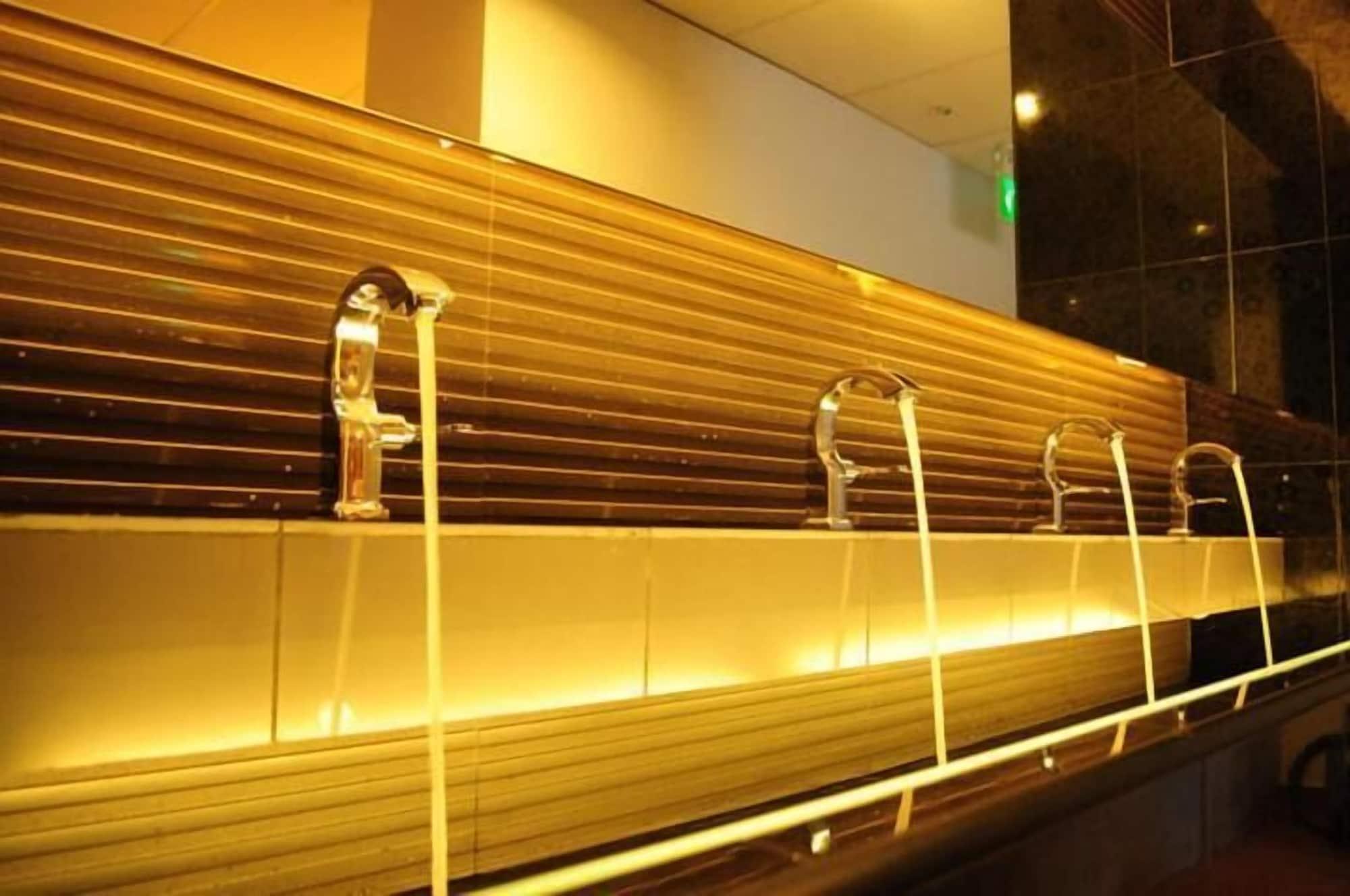 Spa River City Inn - Hostel