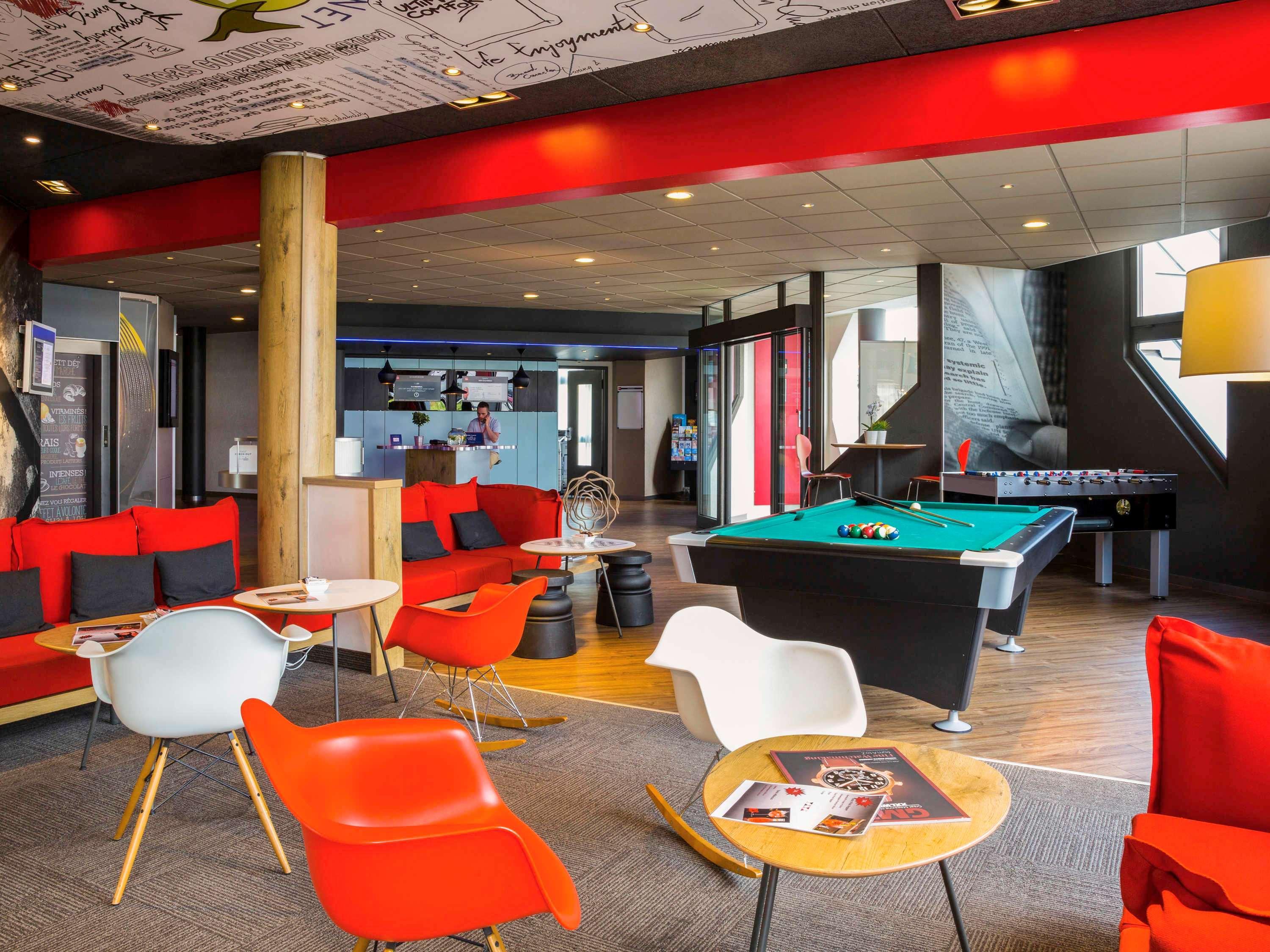 Vista Lobby ibis Lausanne Crissier