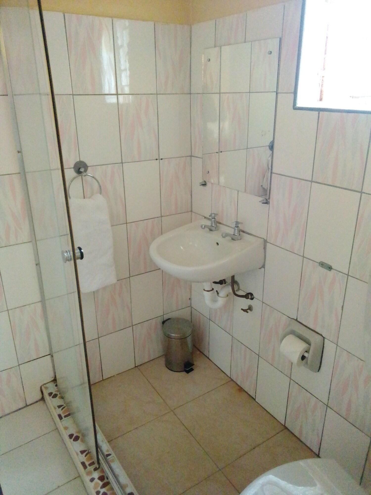 Equipamiento de Habitación T&D Guest House Economy Hotel
