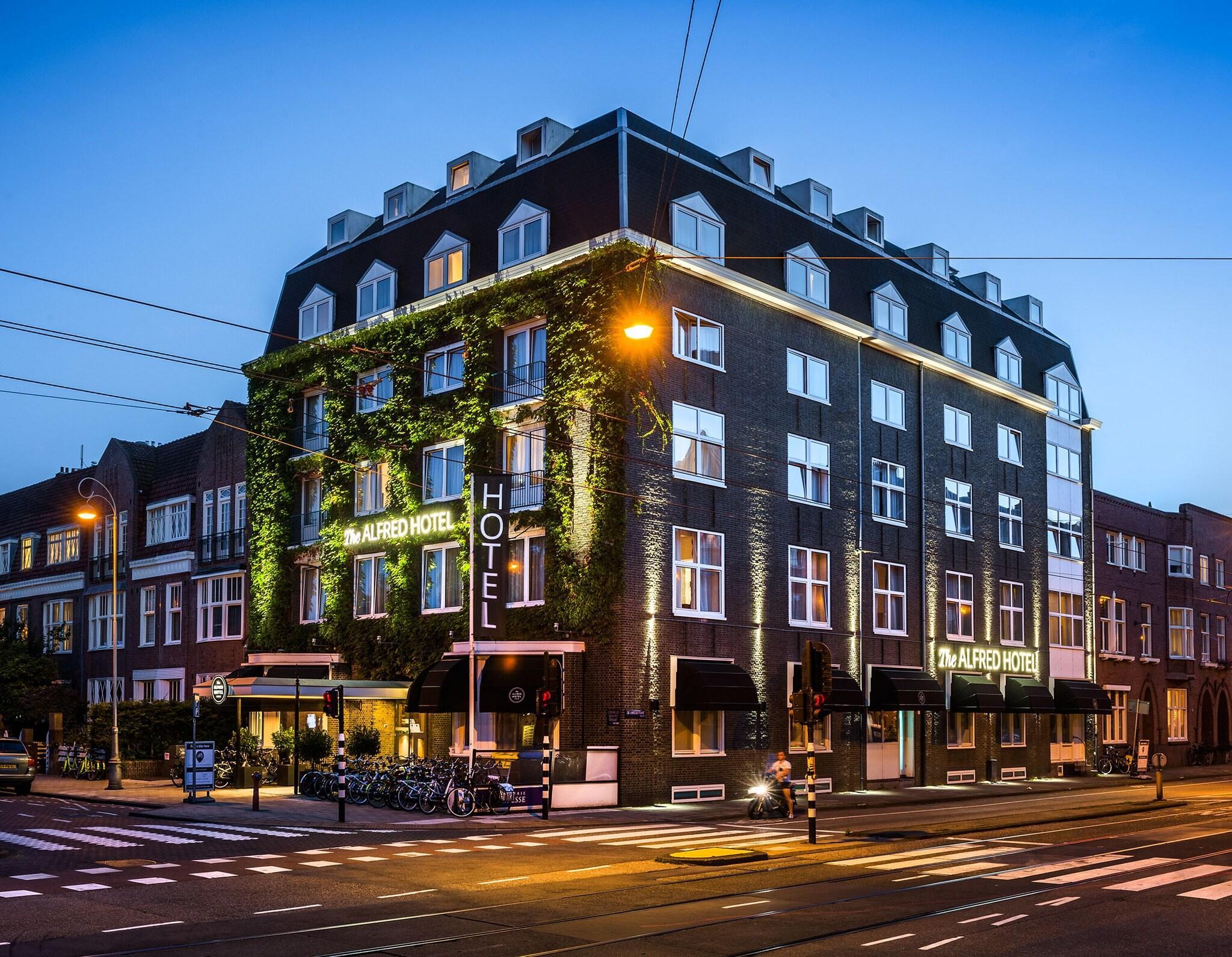 Vista Exterior The Alfred Hotel