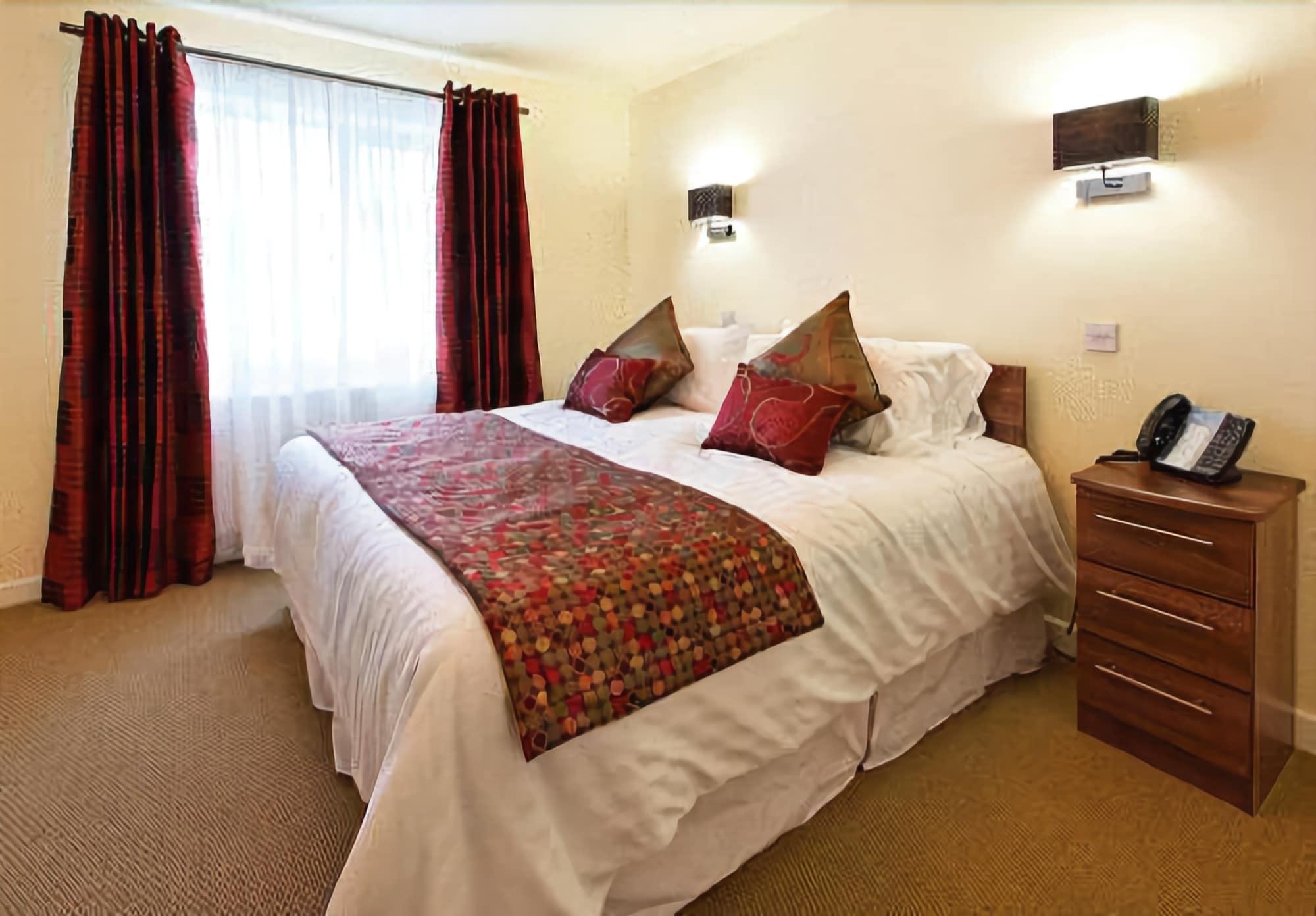 Vista Exterior Lucarelli Inn