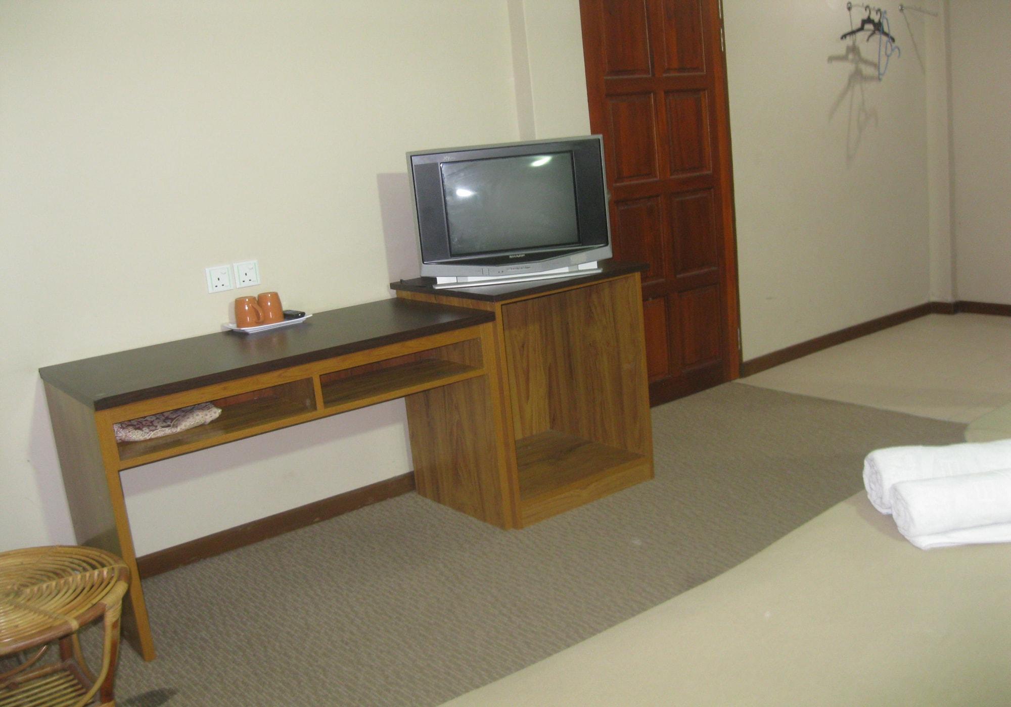 Set de Habitación Baron Waterfront Hotel