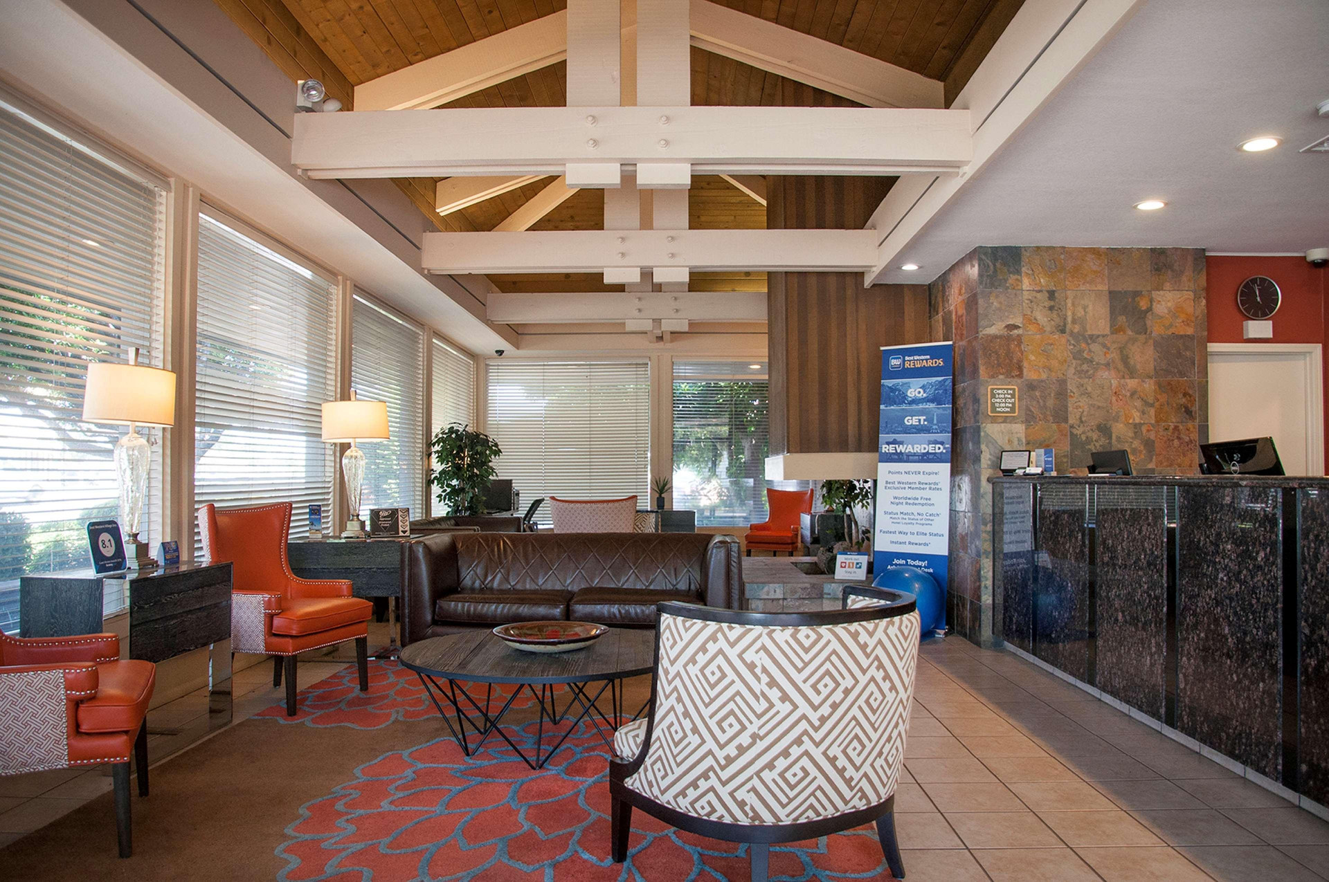 Vista Lobby Best Western Village Inn