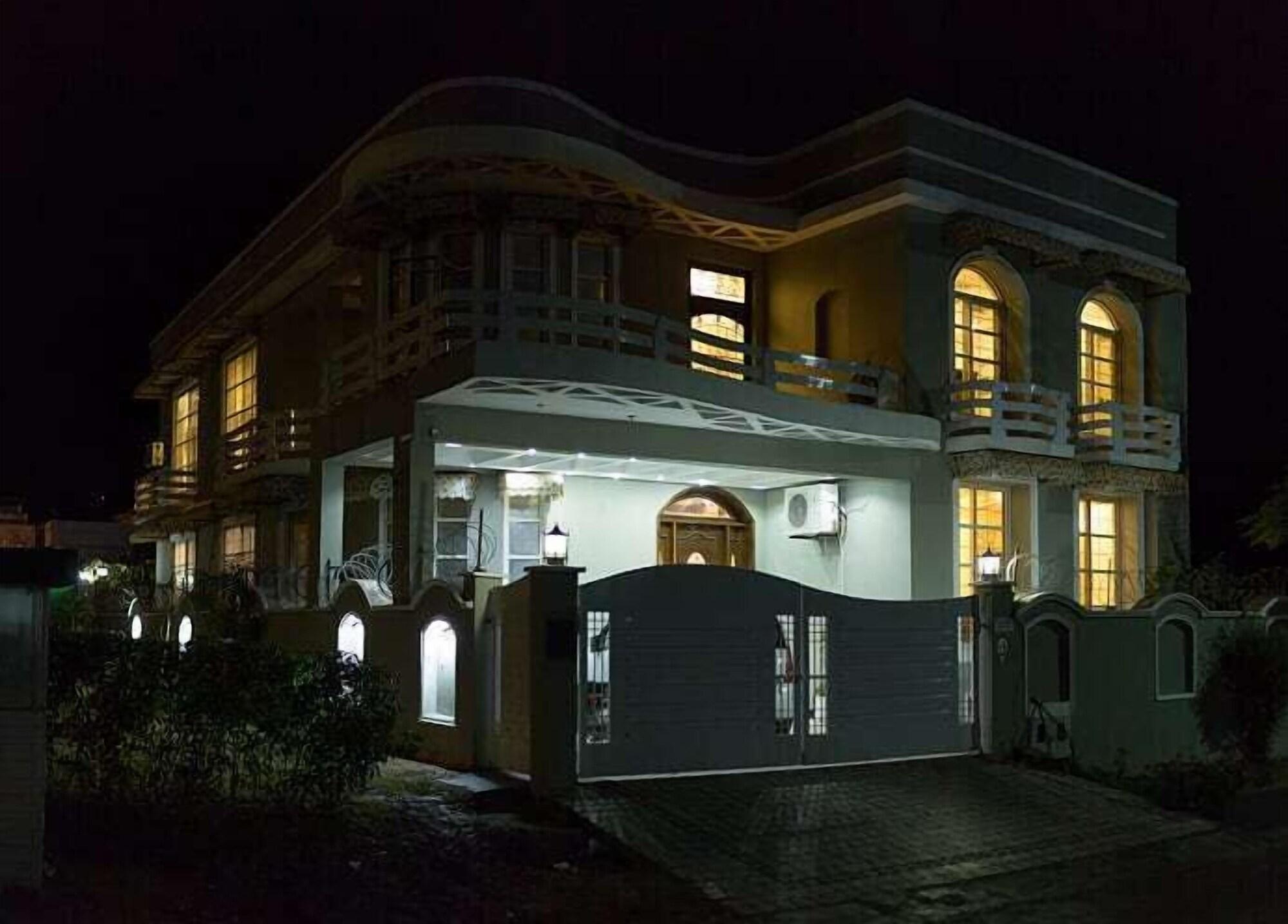 Vista Exterior Harveys Guest House