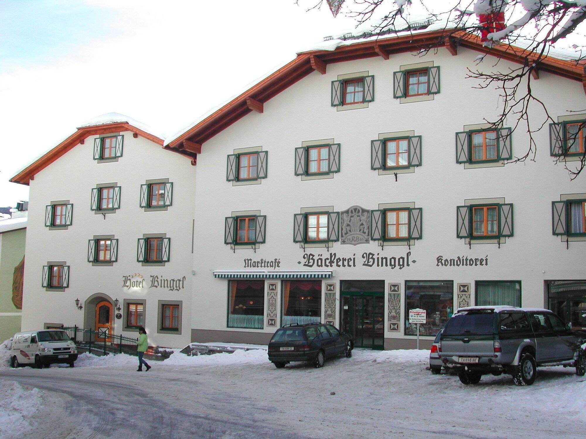 Vista Exterior Hotel Binggl