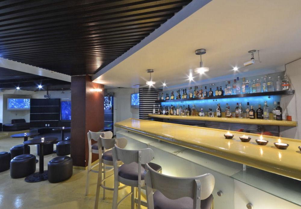 Bar/Salón Hotel Misión Pachuca