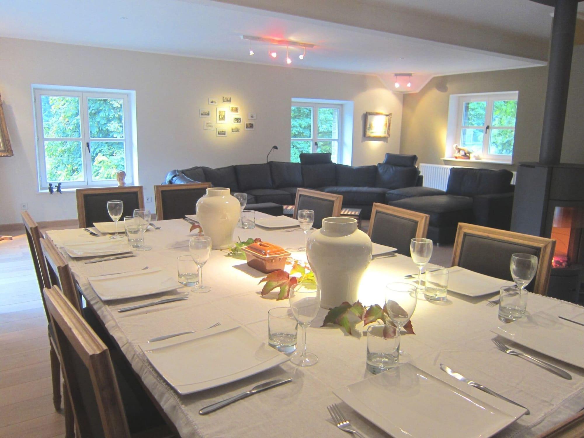 Restaurant Delightful Castle in Bastogne With Bubble Bath