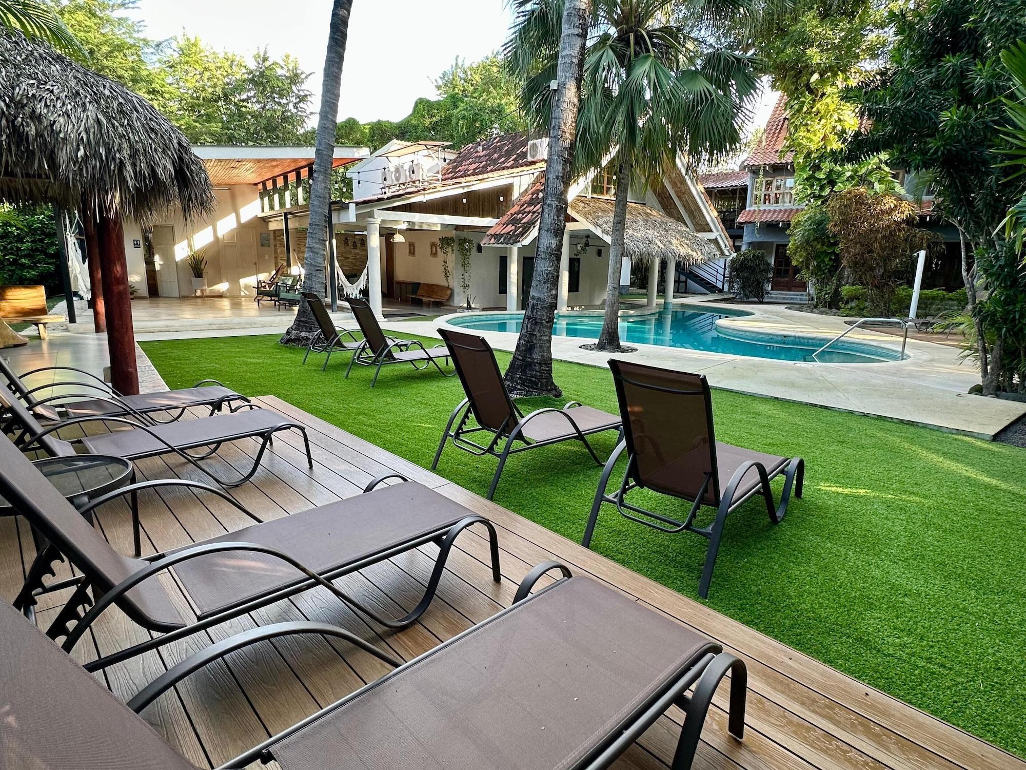 Vista Exterior Hotel El Manglar