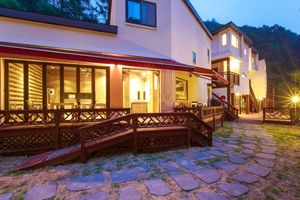 Alojamiento - Pension Hug