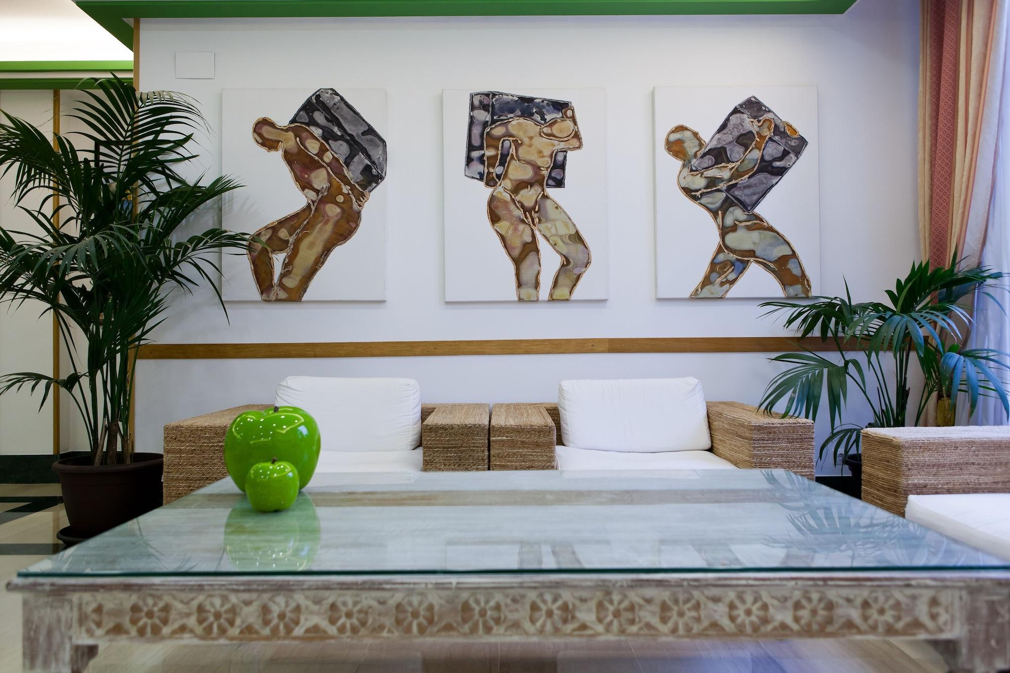 Vista Lobby Pineda Park