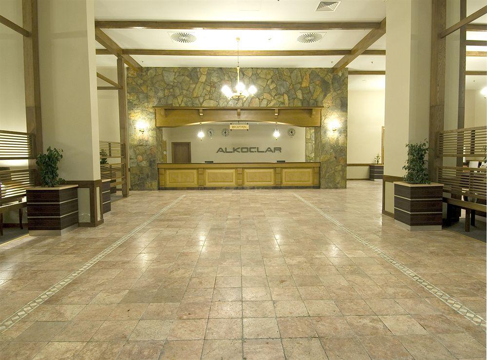 Vista do lobby Alkoclar Zone Otel