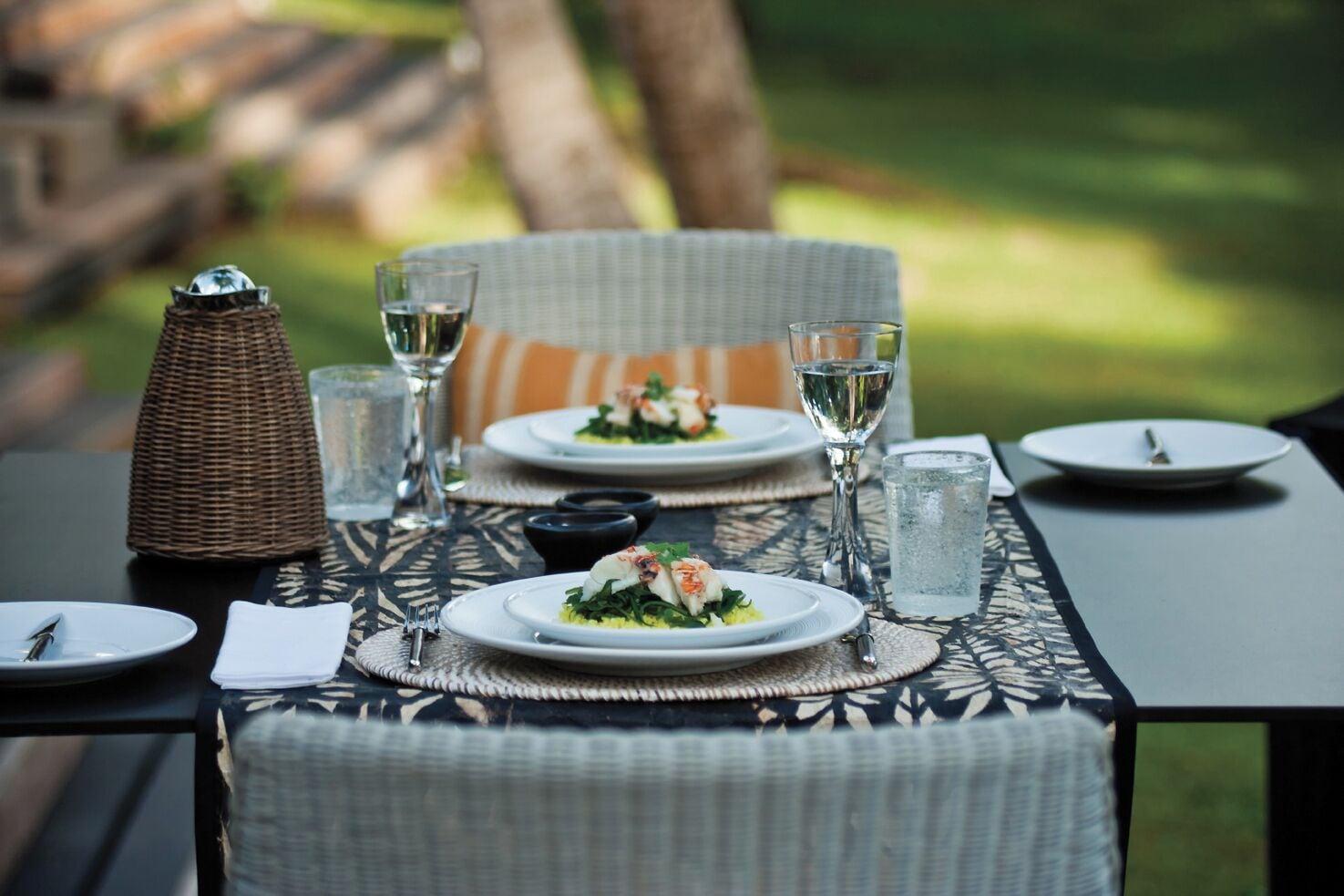 Restaurant Dolphin Island - Private Island