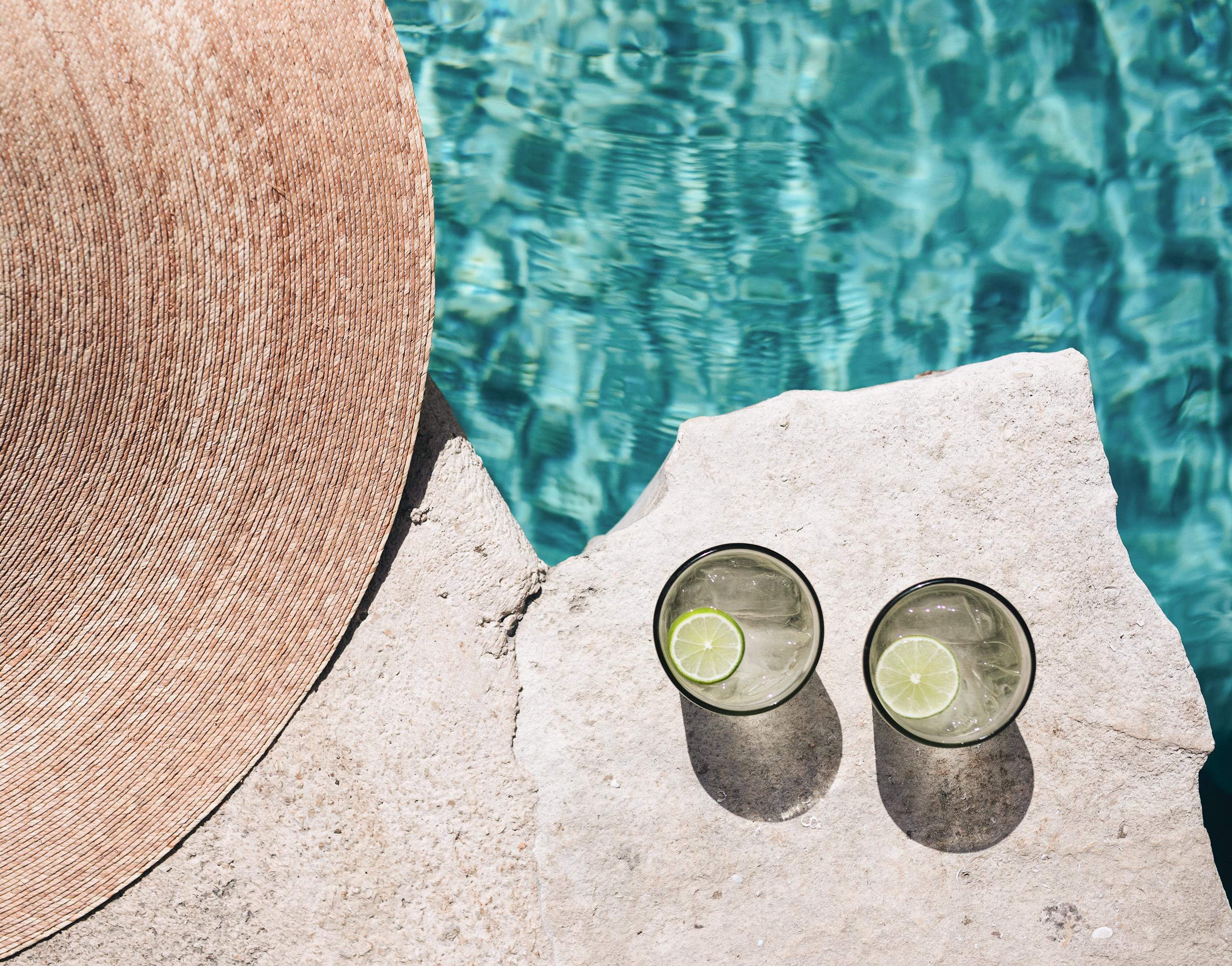 Vista Piscina Mezzanine by La Zebra, an SLH Hotel.