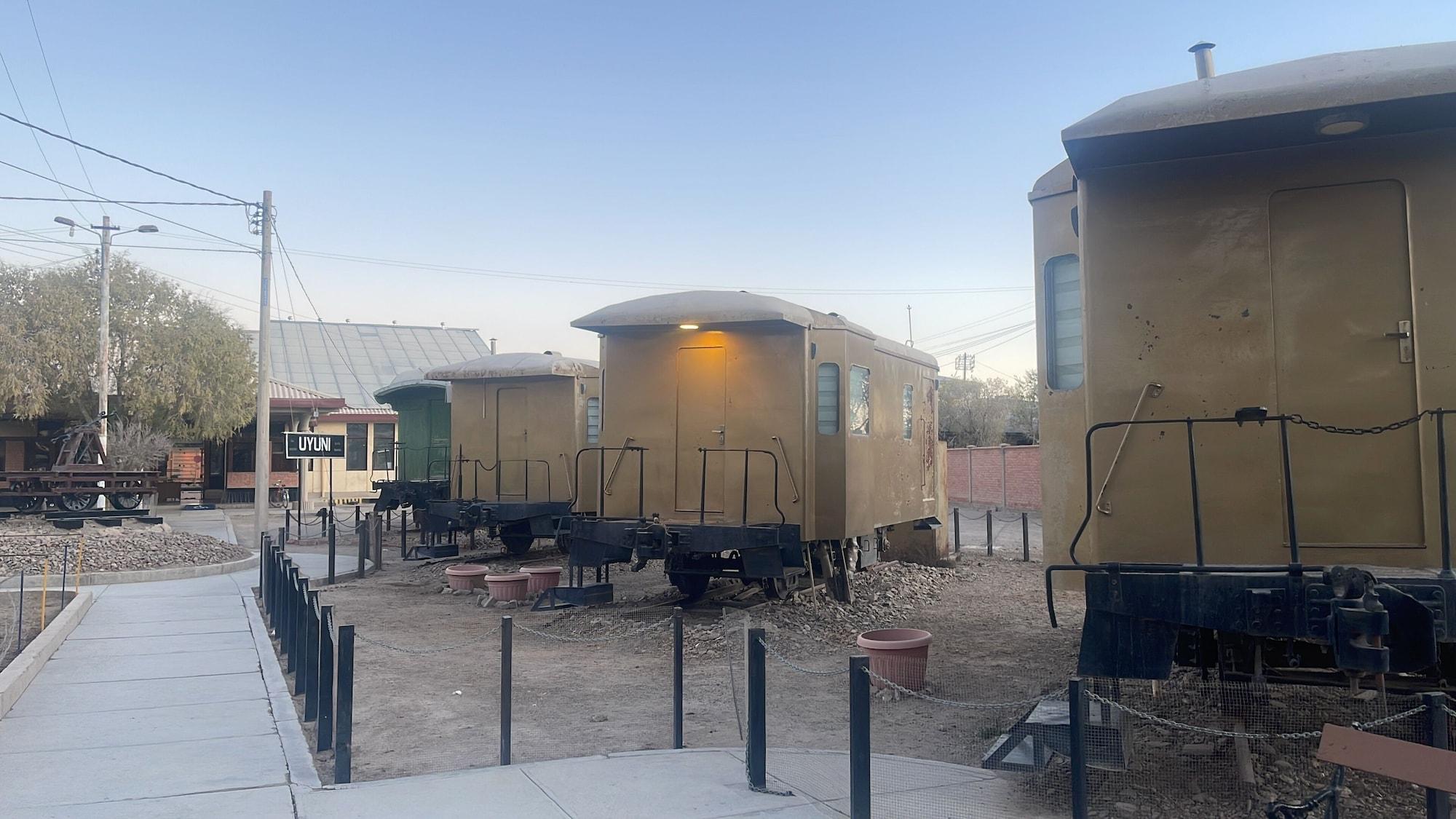 Vista Exterior Onkel Inn Wagon Sleepbox