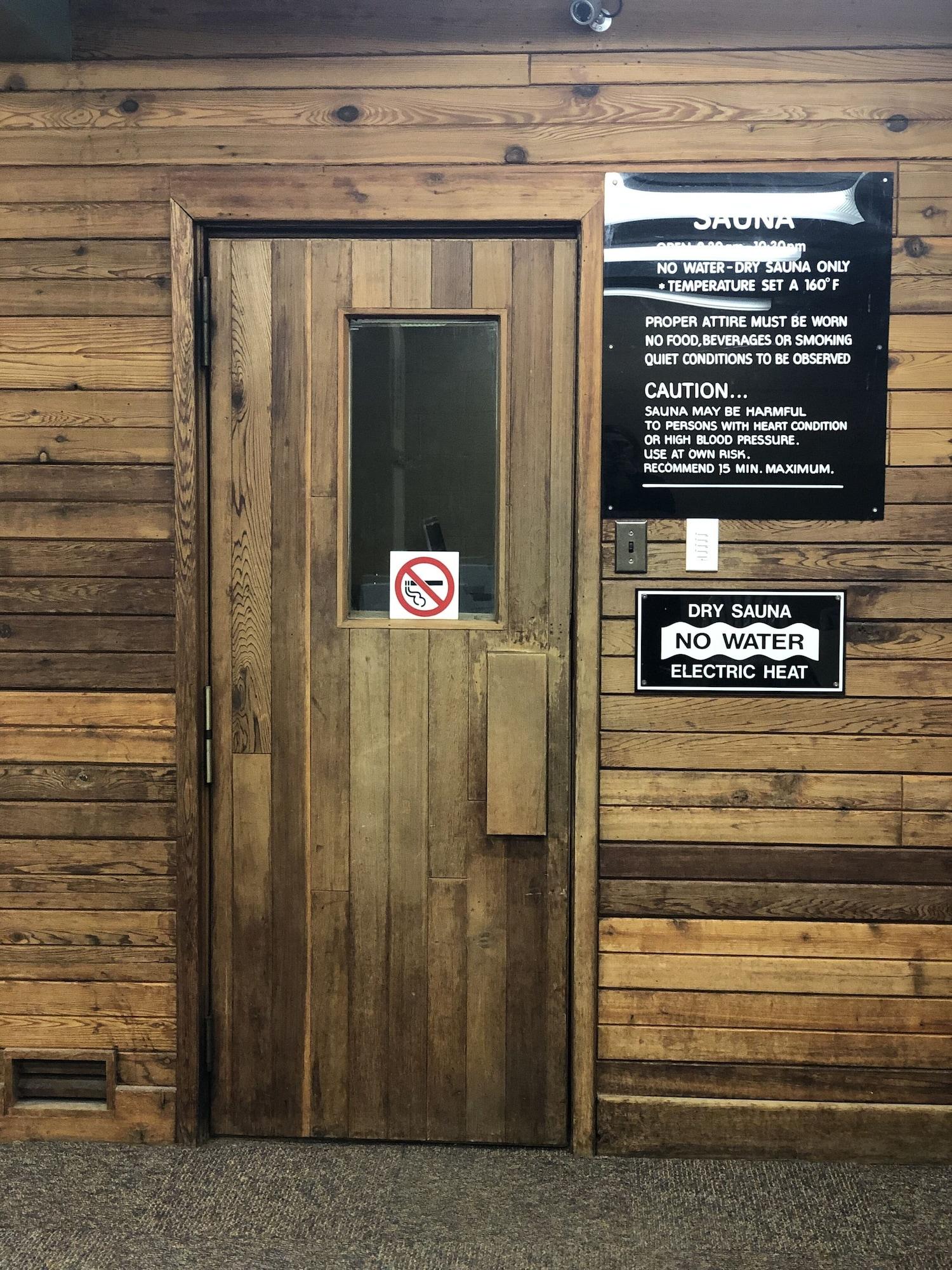 Spa Travelodge by Wyndham Winnipeg East