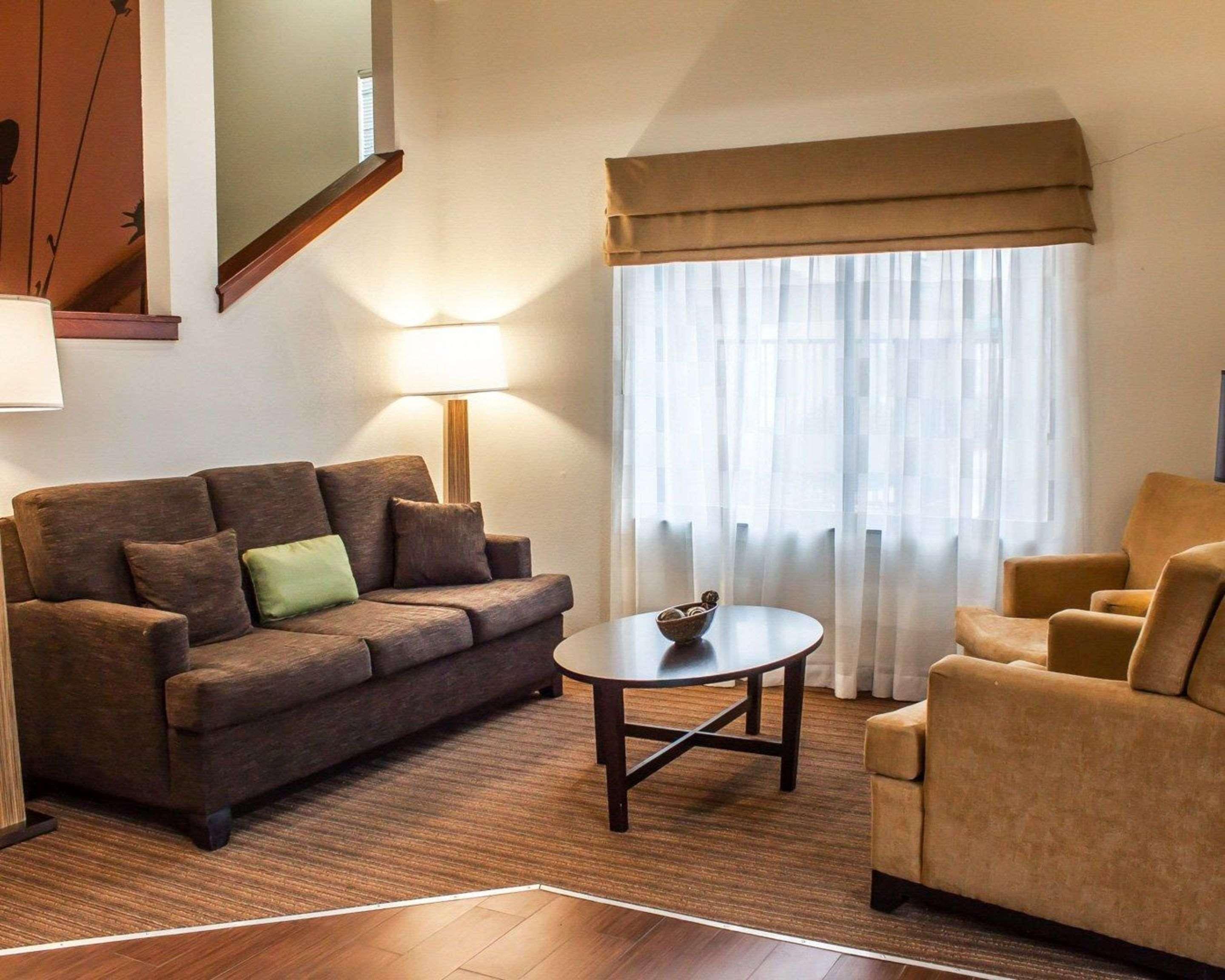 Vista Lobby Sleep Inn Arlington Near Six Flags