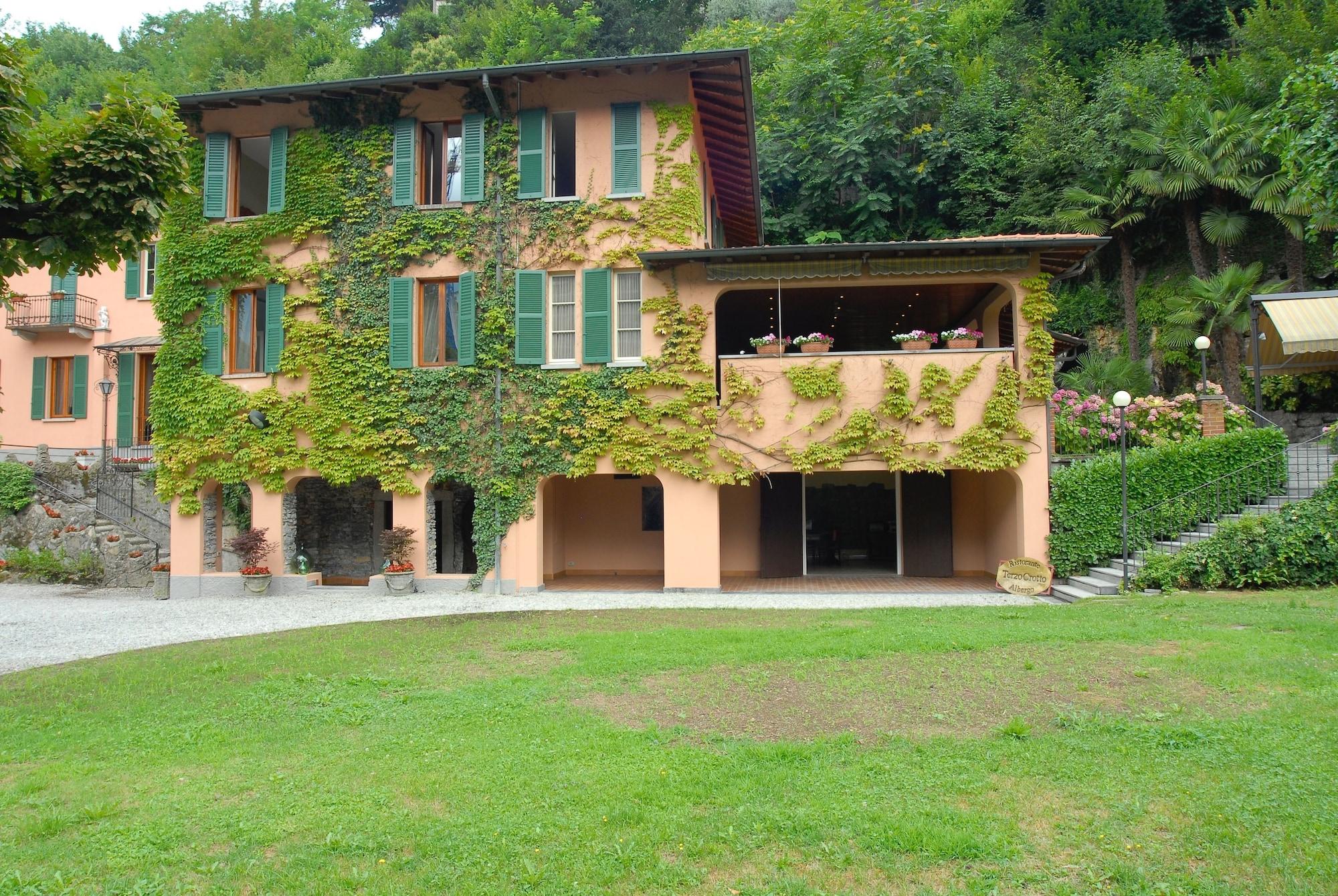 Varios Hotel Ristorante Terzo Crotto