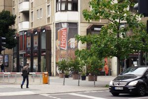 Alojamiento - M68 Hotel
