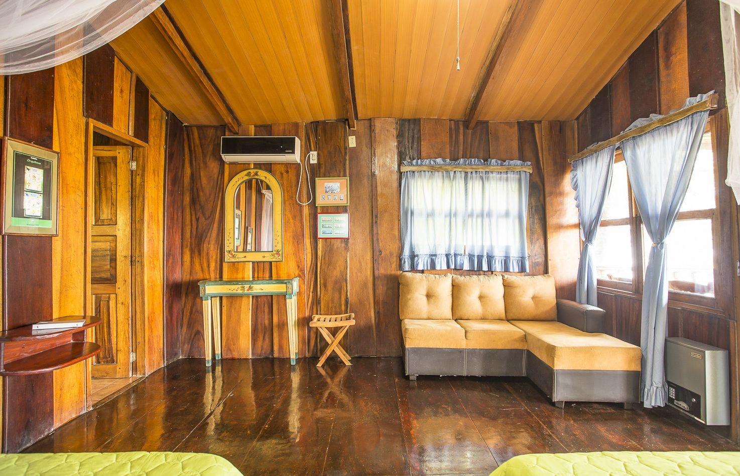 Set de Habitación Redwood Beach Resort