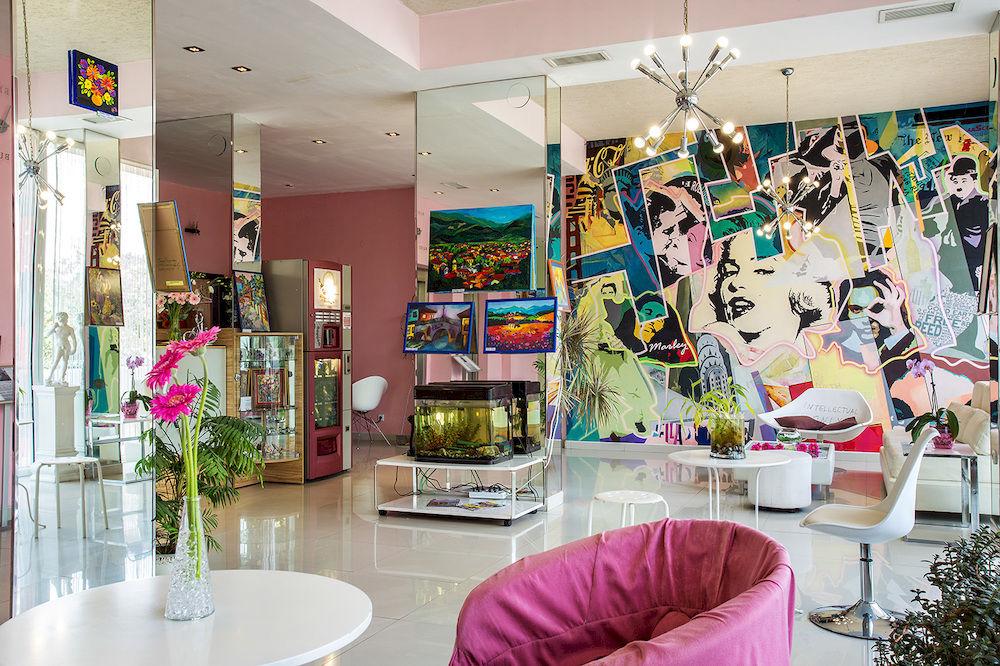 Vista Lobby Art Hotel Simona