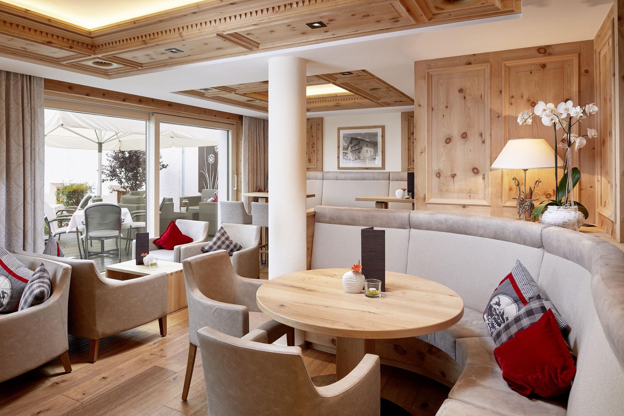 Vista Lobby Hotel Bergblick