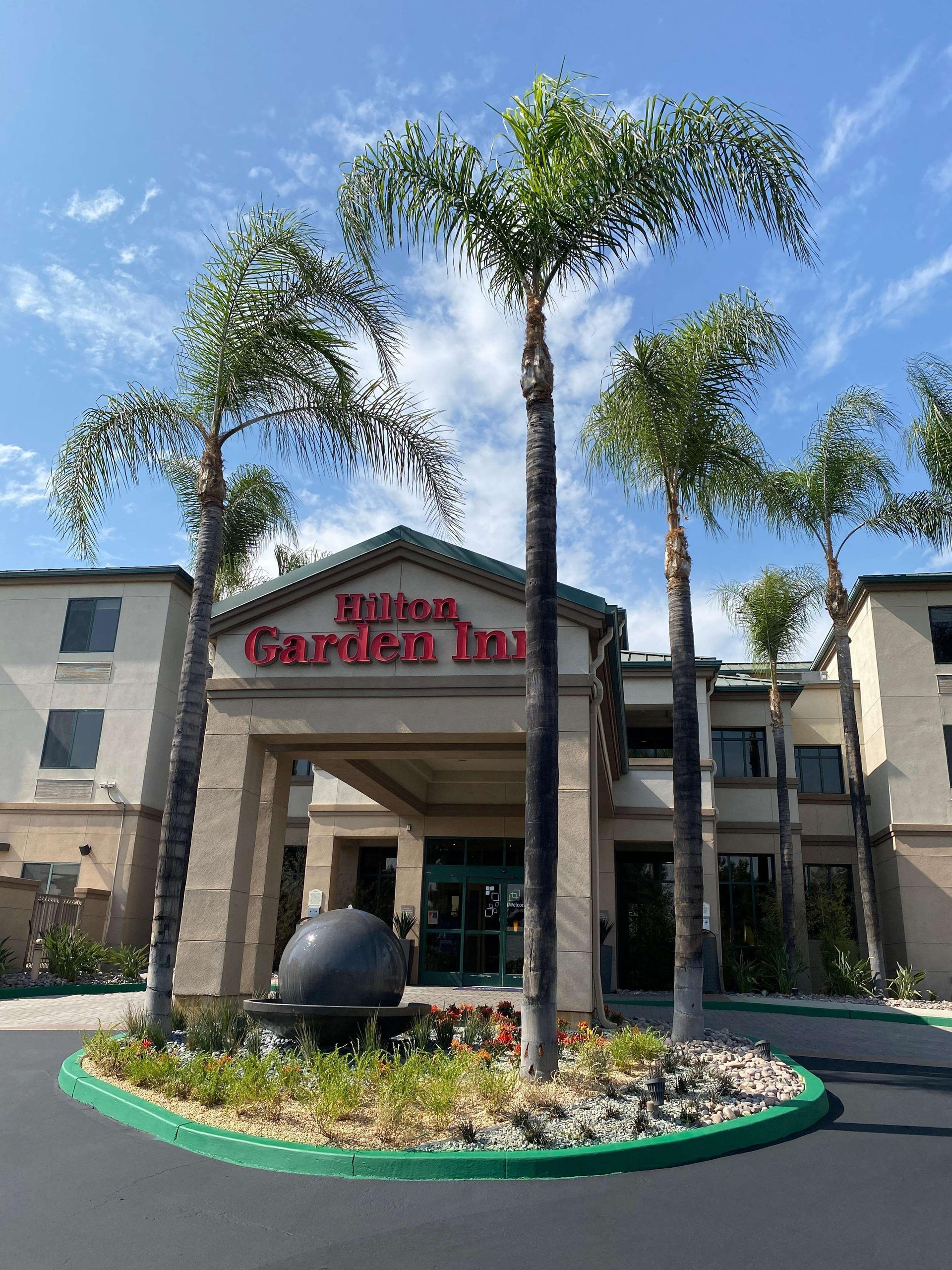 Vista Exterior Hilton Garden Inn Los Angeles Montebello