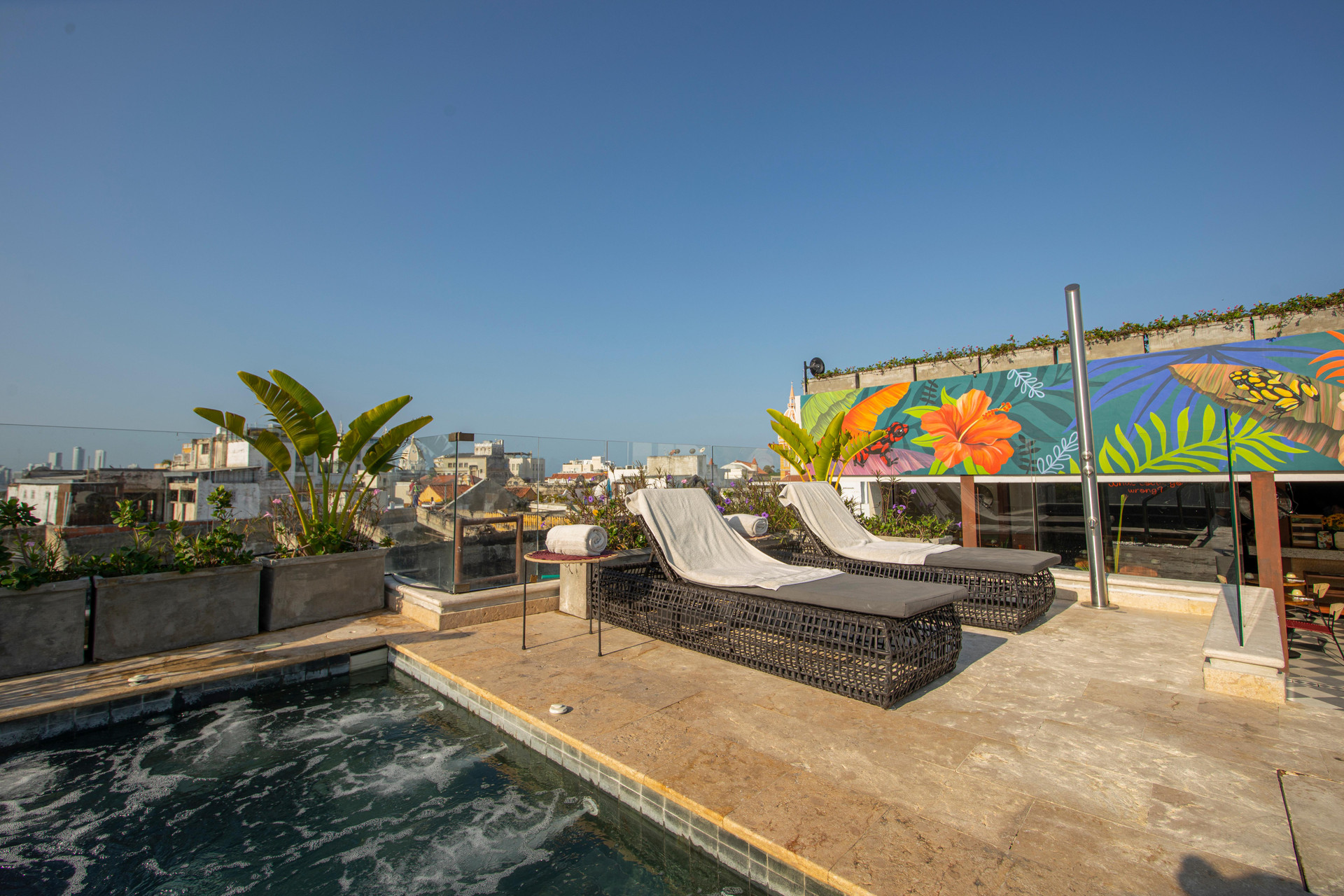 Vista Piscina Hotel Voilá Centro Histórico
