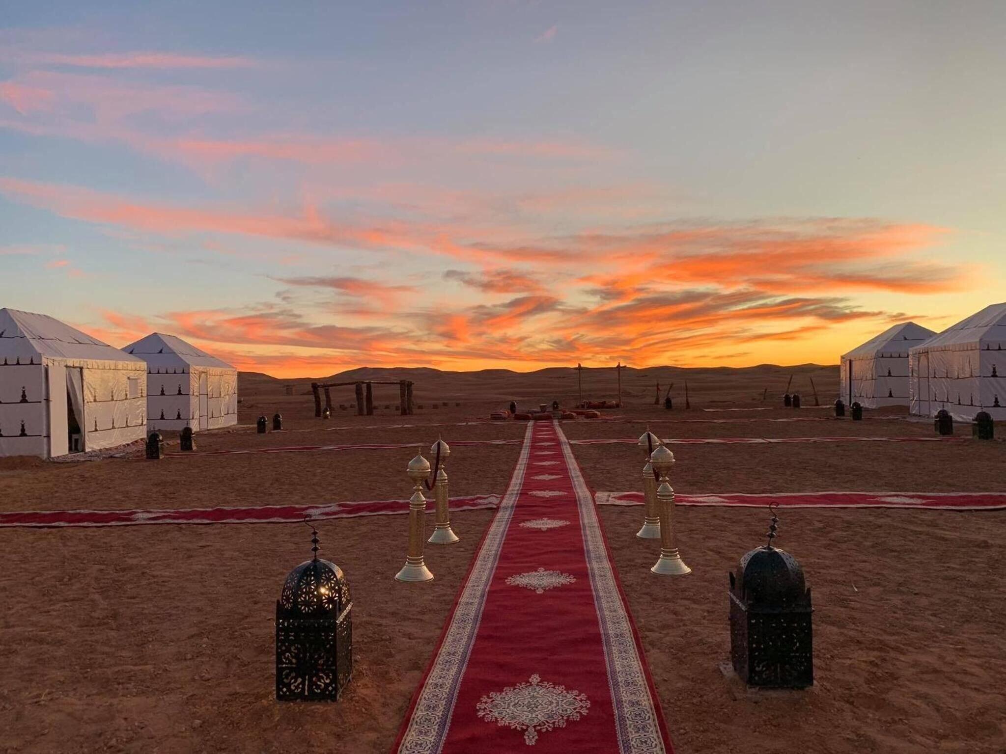 Vista Exterior Sahara Magic Luxury Camp