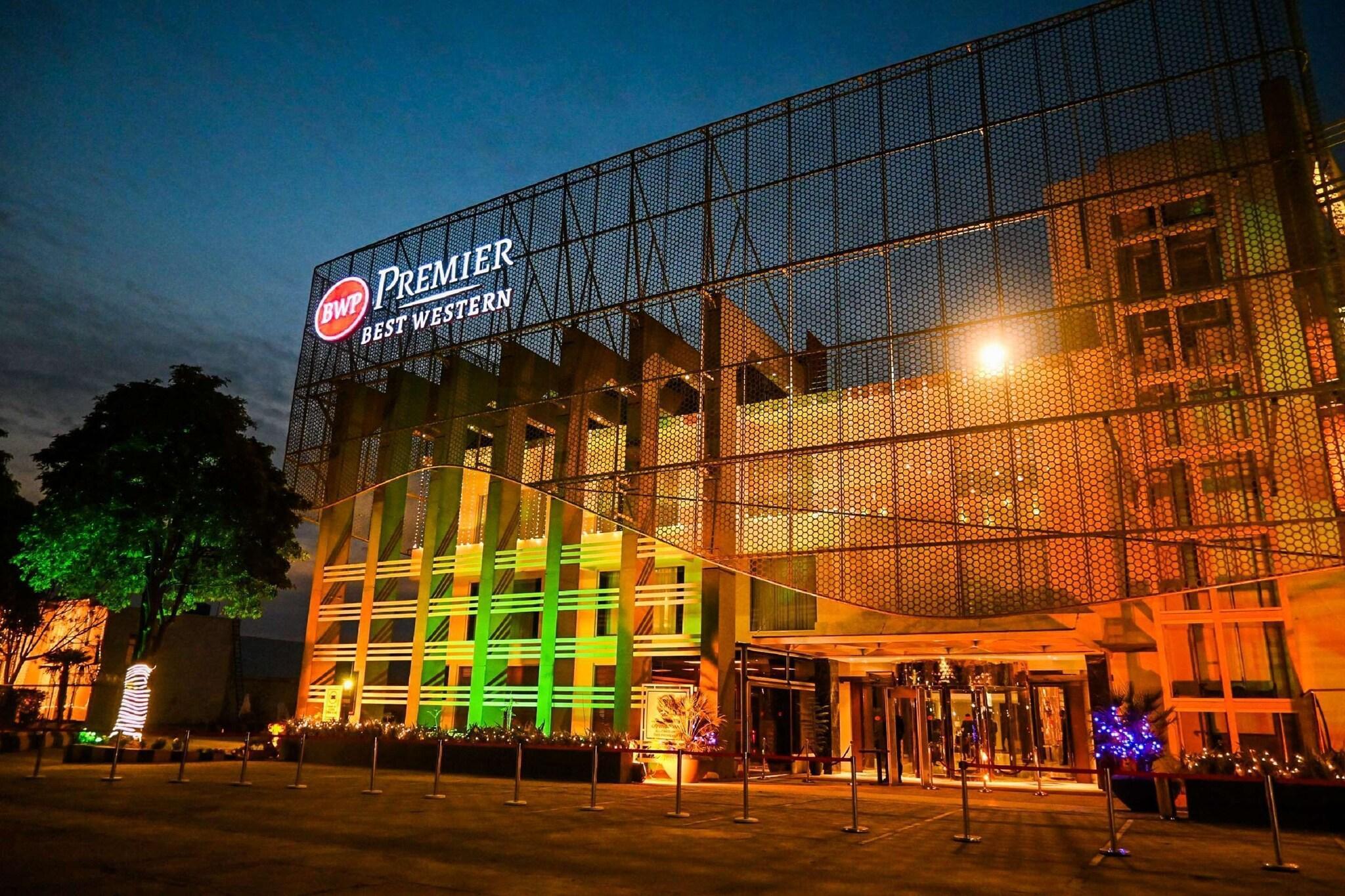 Vista Exterior Best Western Islamabad Hotel
