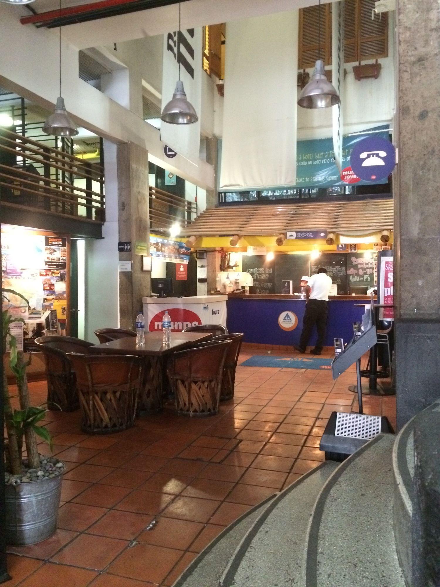Vista Lobby Hostel Mundo Joven Catedral