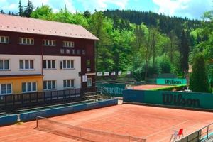 Alojamiento - Sport Hotel Gejzírpark