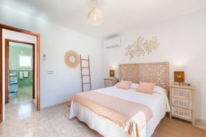 Alquiler Vacacional - Attractive Villa With Private Pool