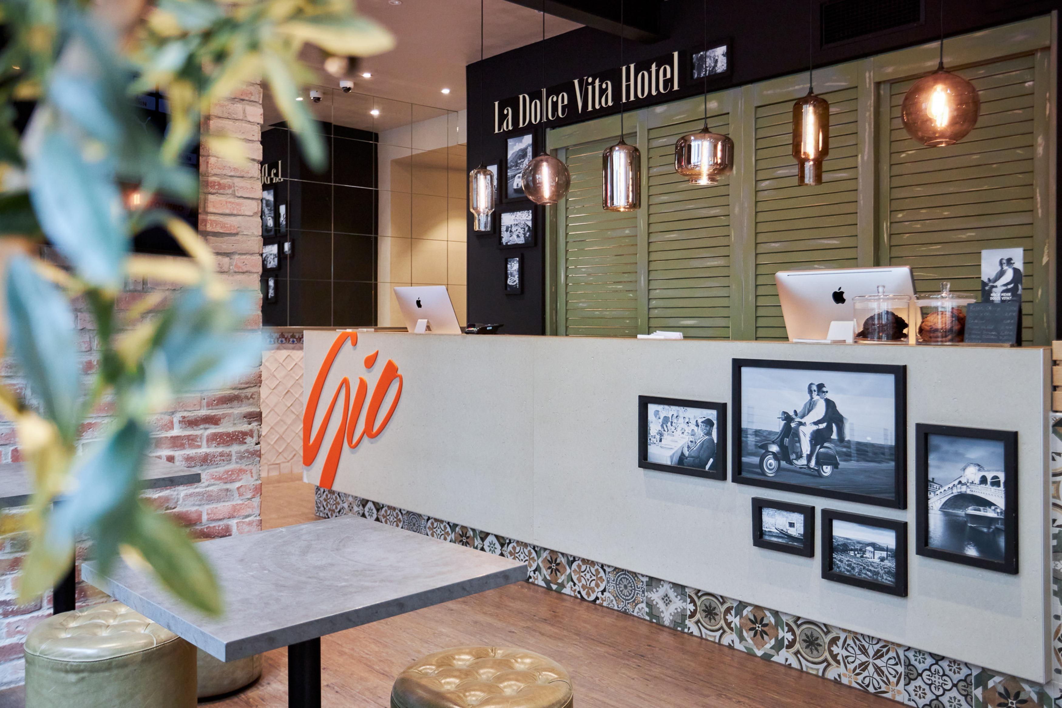 Vista Lobby Hotel Gio