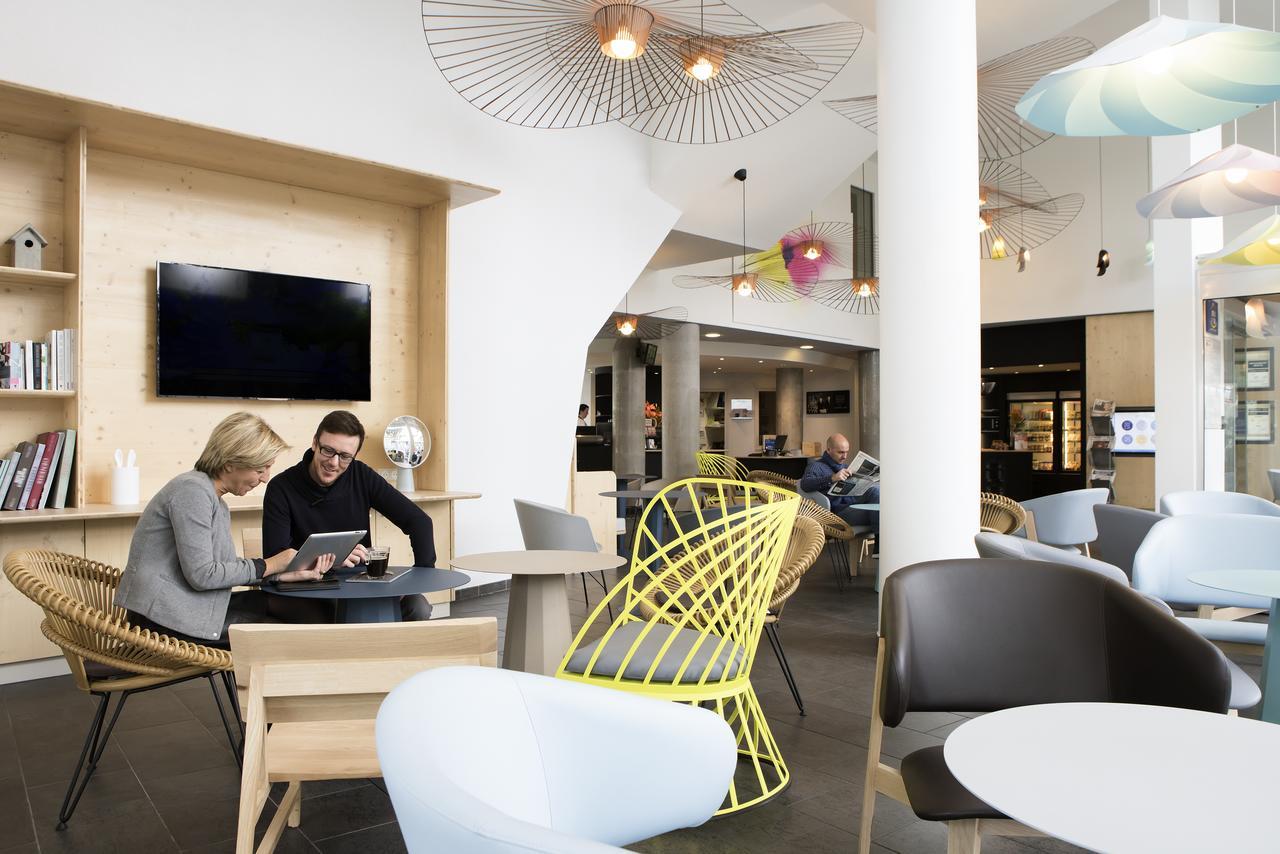 Vista Lobby Novotel Suites Gare Lille Europe