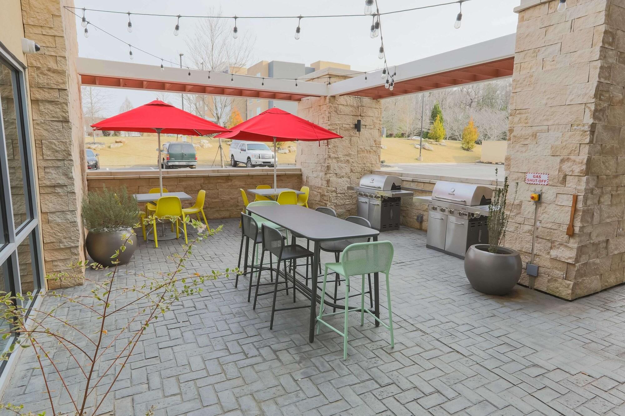 Vista Exterior Home2 Suites by Hilton Cumming Atlanta, GA